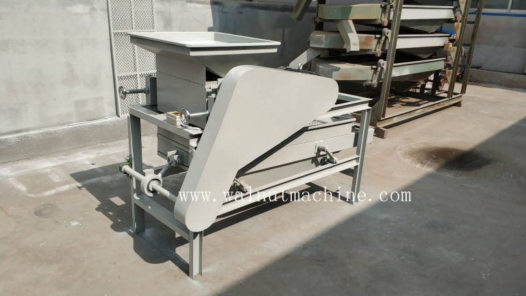 Machine à décortiquer les amandes 5 Almond shelling machine