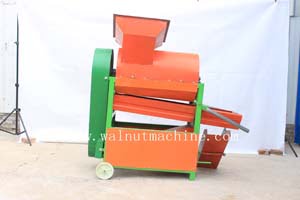 Chestnut shelling machine