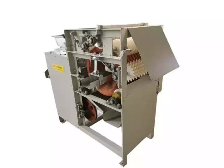 Wet Type Peanut Peeling Machine 7 Wet type peanut peeling machine